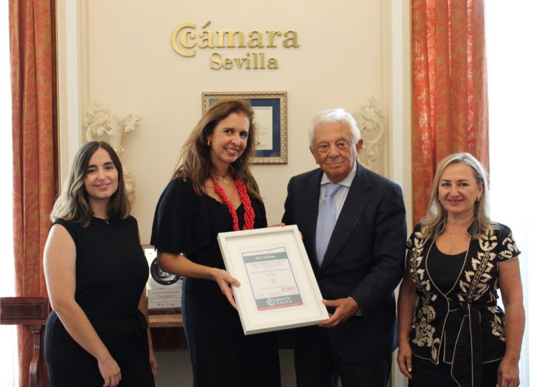 TMG recibe el Certificado Residuo 0 junto a Llopis y la Cámara de Comercio de Sevilla